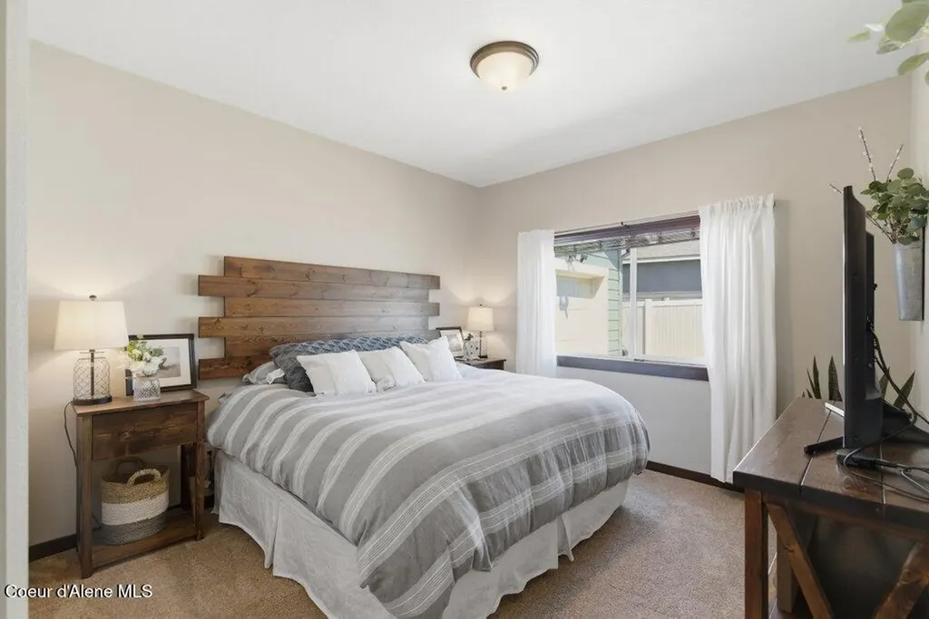 6670 W Buffalo Grass Lane Rathdrum ID 83858