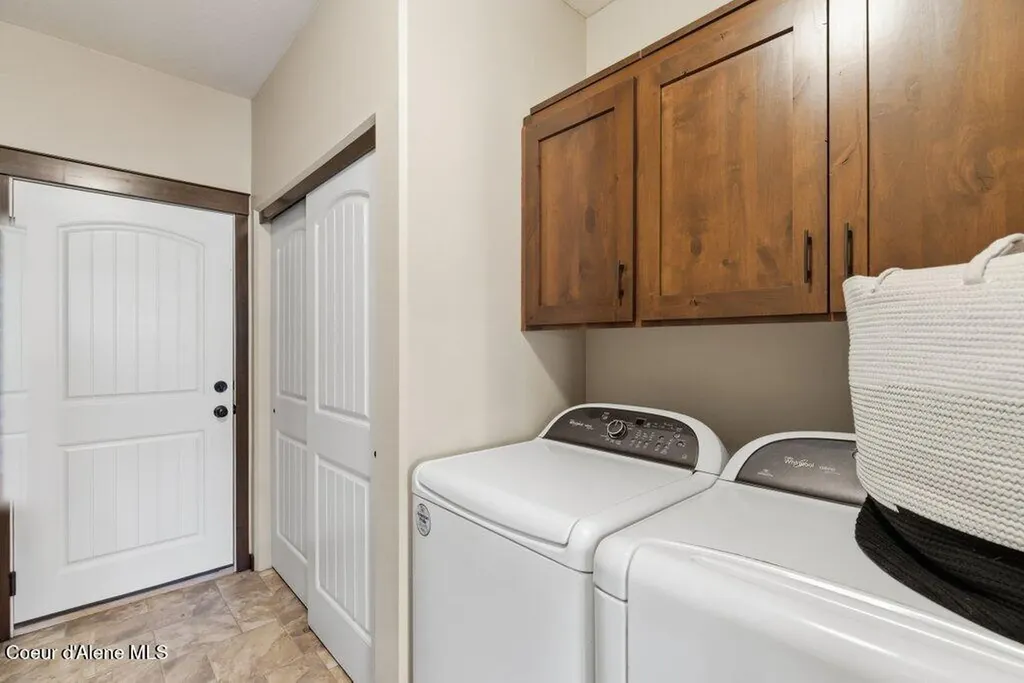 6670 W Buffalo Grass Lane Rathdrum ID 83858