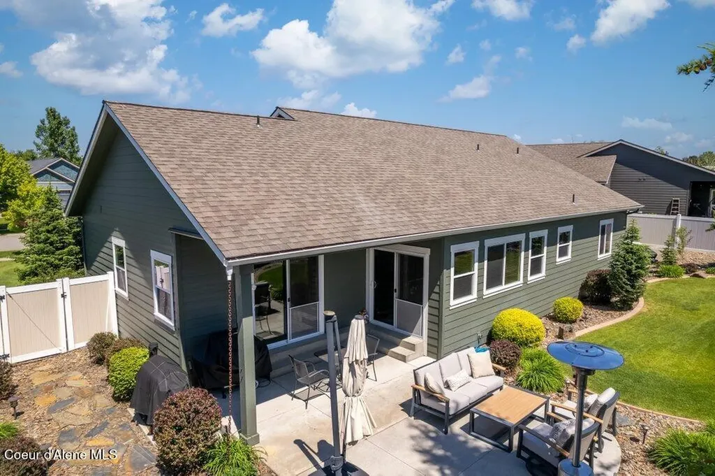 6670 W Buffalo Grass Lane Rathdrum ID 83858