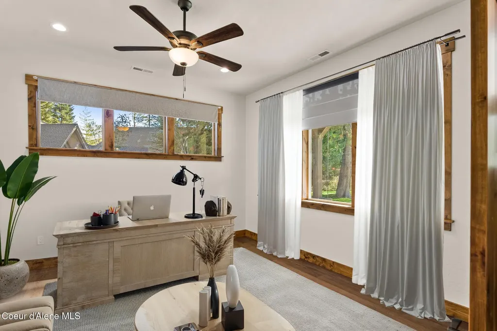 1047 Comeback Bay Lane Sagle ID 83860