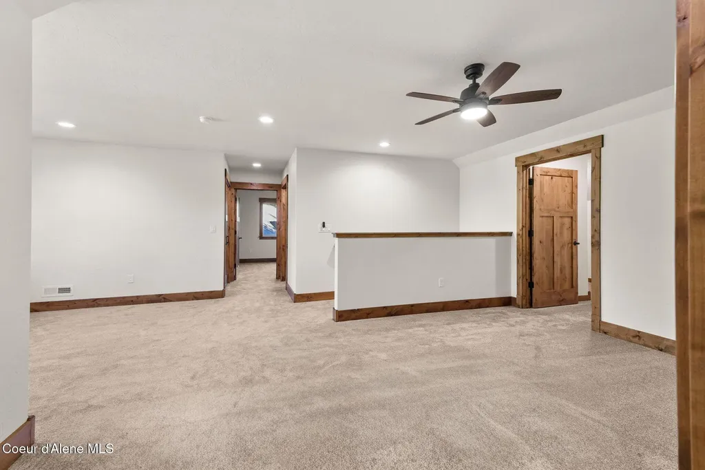 1047 Comeback Bay Lane Sagle ID 83860