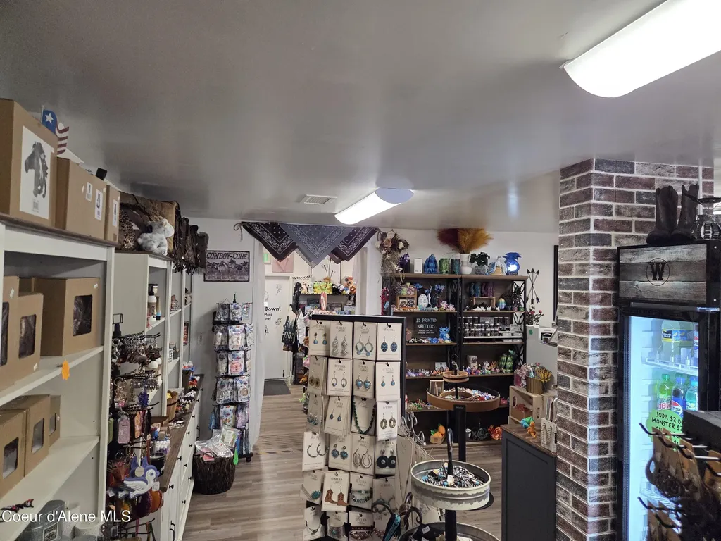 14623 W Highway 53 Rathdrum ID 83858
