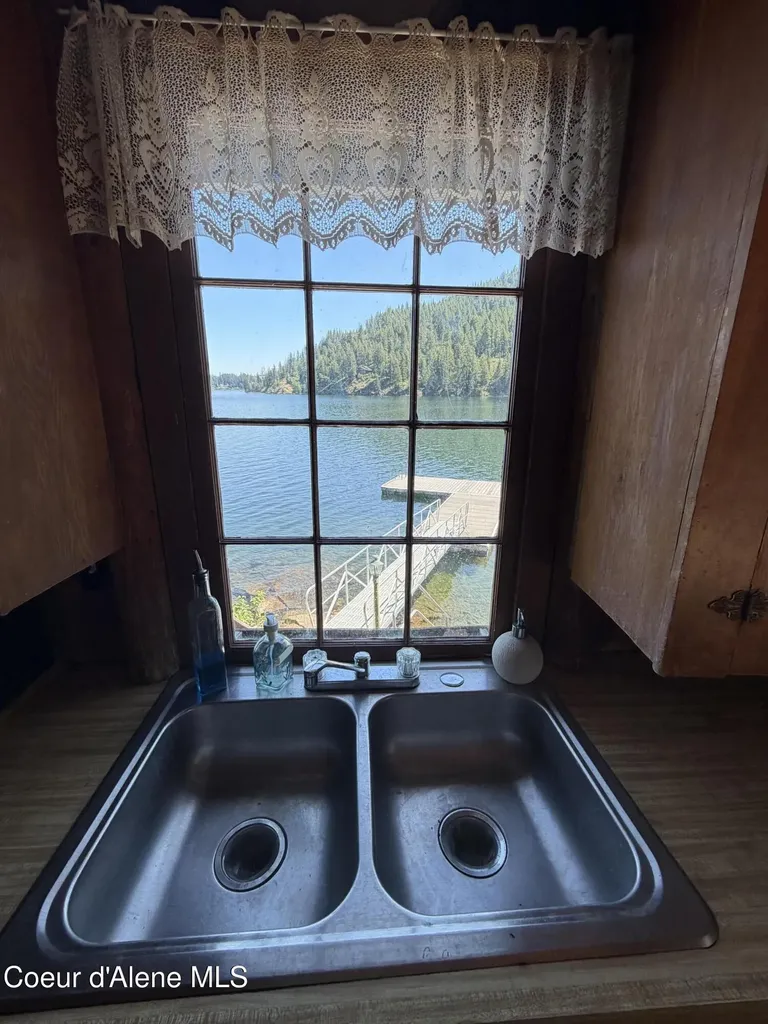 14226 W Spirit Lake Shore Spirit Lake ID 83869