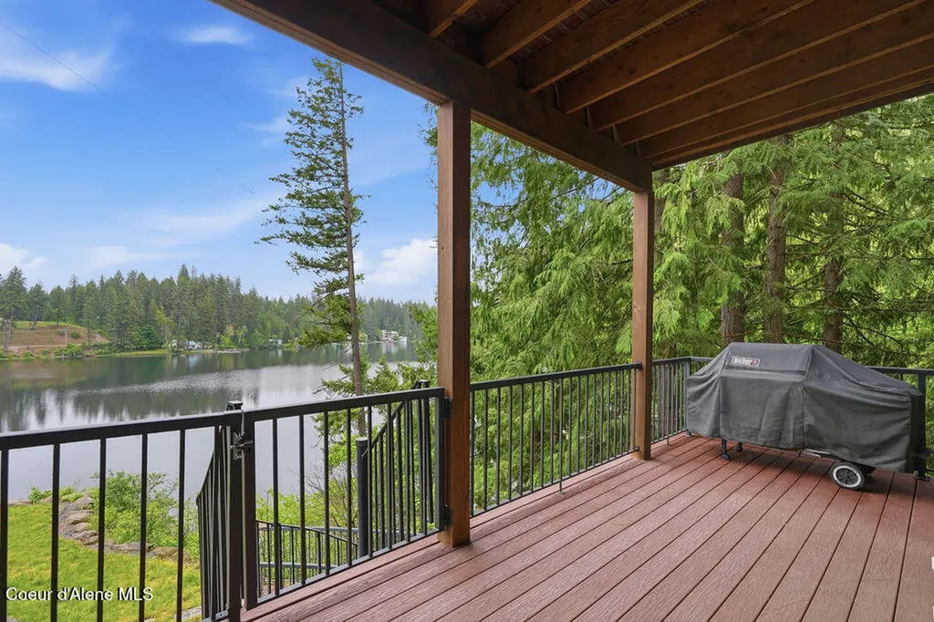 23896/2389 N Bridge Lake Road Rathdrum ID 83858