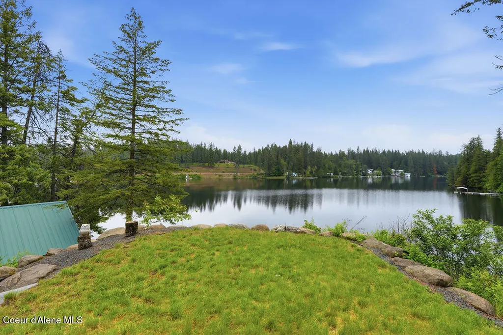 23896/2389 N Bridge Lake Road Rathdrum ID 83858