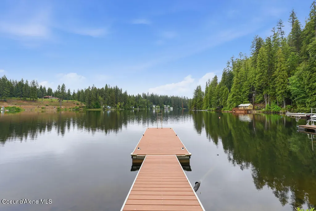 23896/2389 N Bridge Lake Road Rathdrum ID 83858