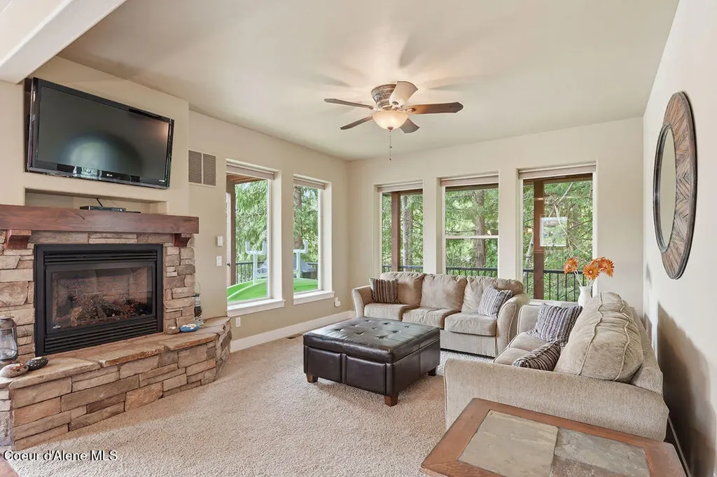 23896/2389 N Bridge Lake Road Rathdrum ID 83858