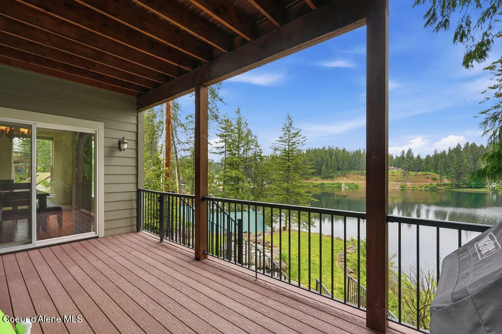 23896/2389 N Bridge Lake Road Rathdrum ID 83858