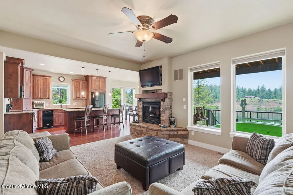 23896/2389 N Bridge Lake Road Rathdrum ID 83858