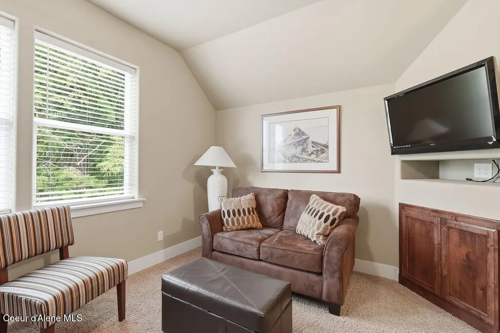 23896/2389 N Bridge Lake Road Rathdrum ID 83858