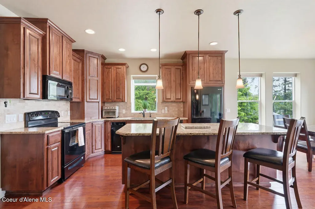 23896/2389 N Bridge Lake Road Rathdrum ID 83858