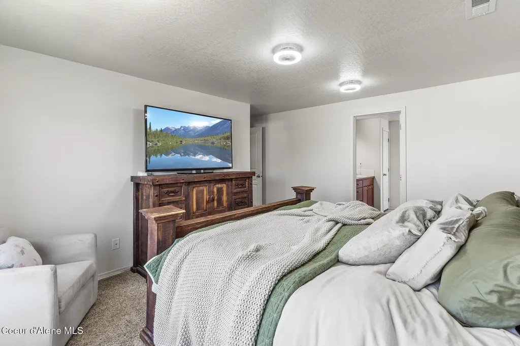 6104 W Alliance Street Rathdrum ID 83858