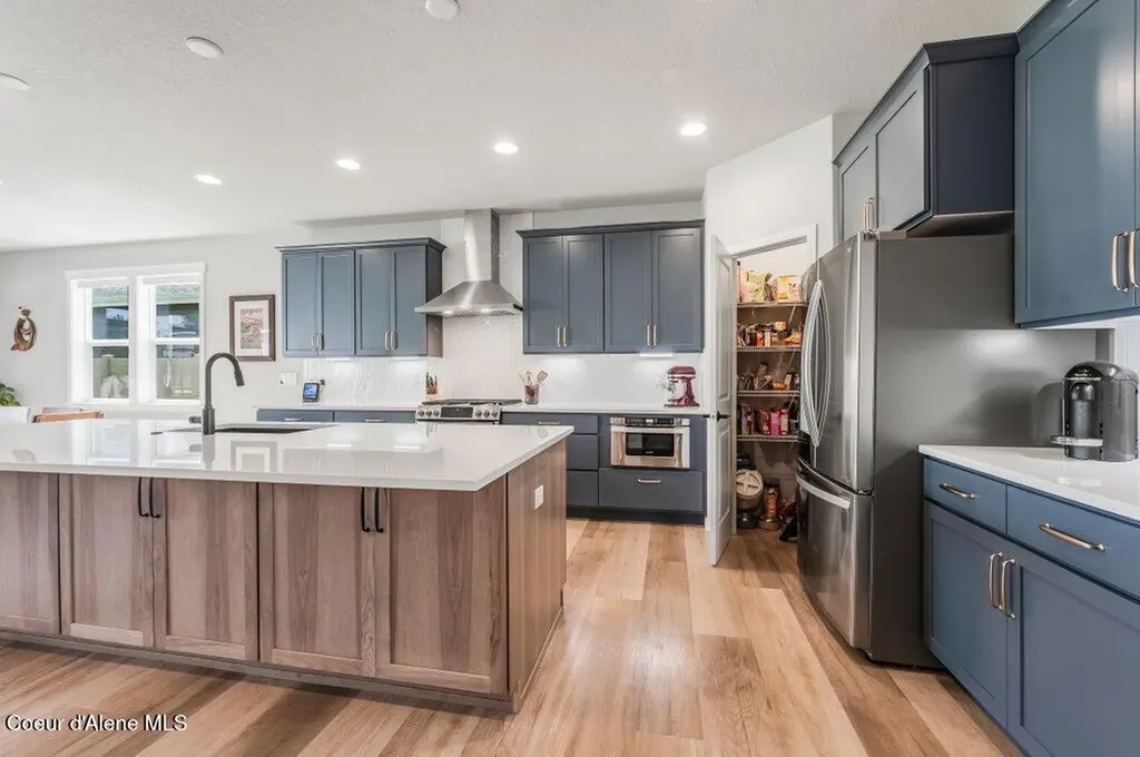 1656 W Okanogan Avenue Post Falls ID 83854