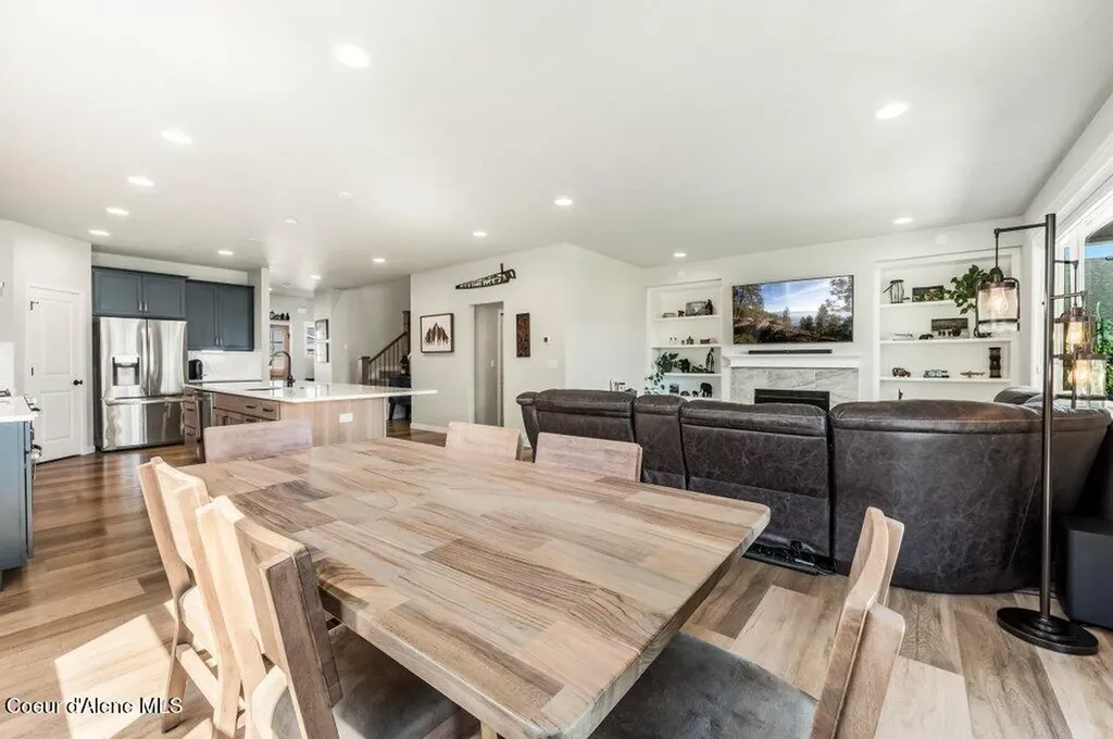 1656 W Okanogan Avenue Post Falls ID 83854