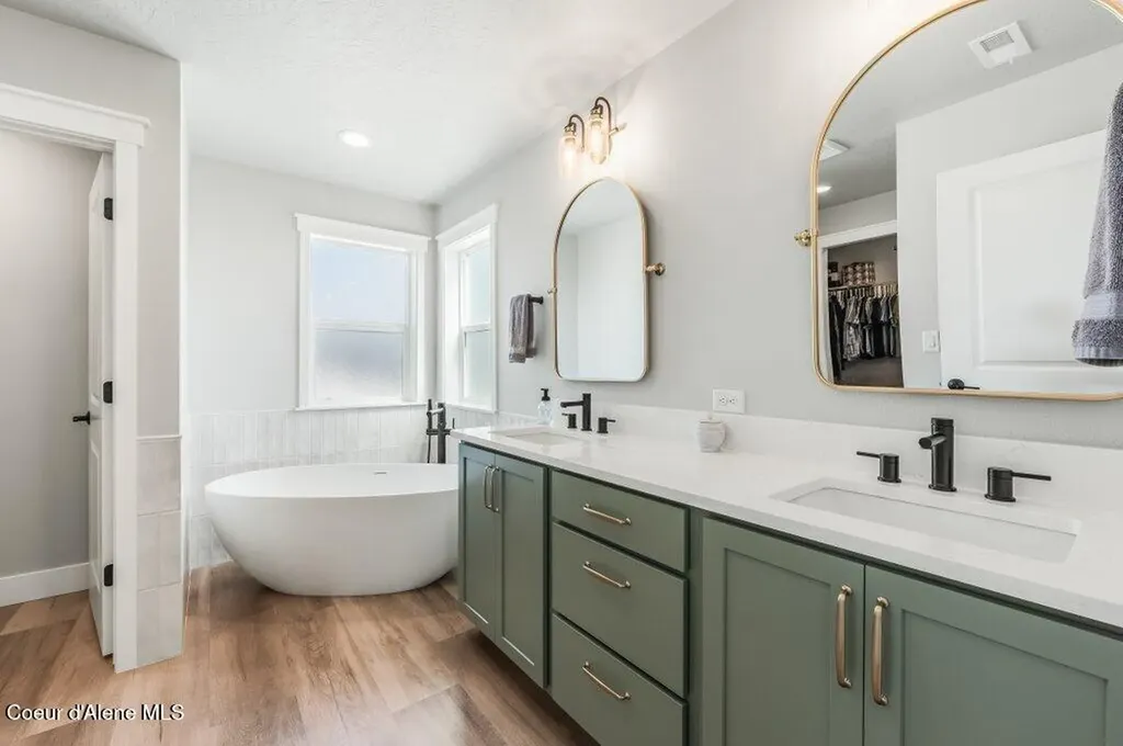 1656 W Okanogan Avenue Post Falls ID 83854