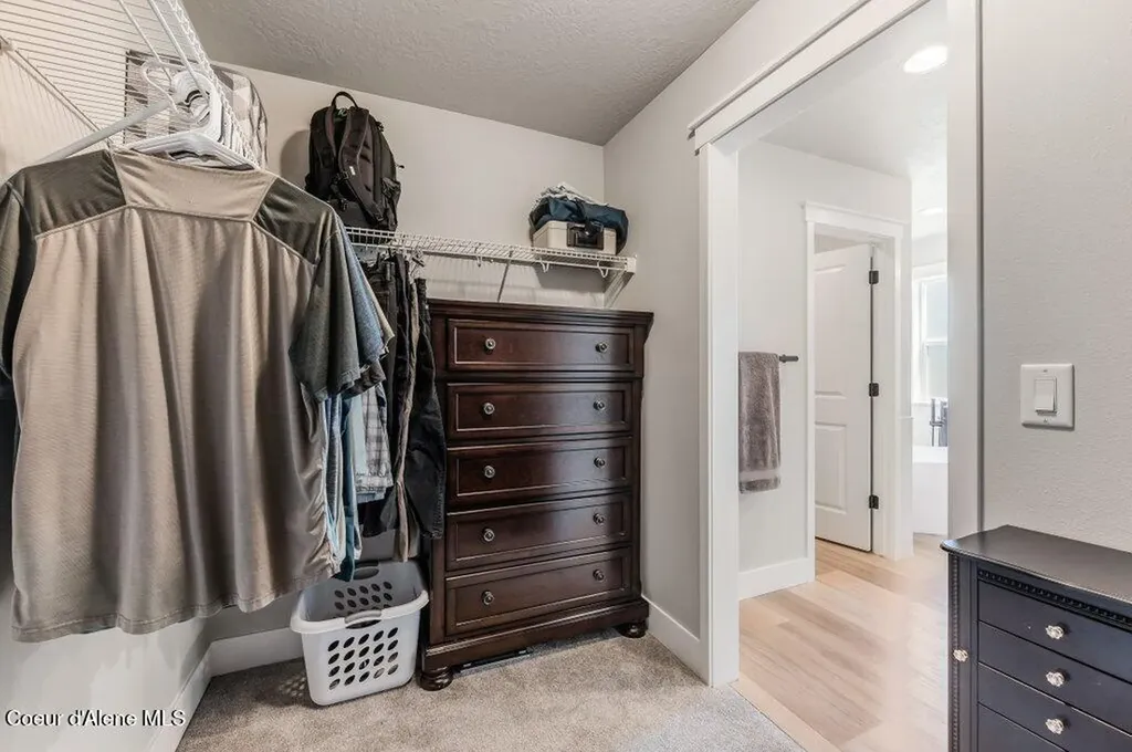 1656 W Okanogan Avenue Post Falls ID 83854