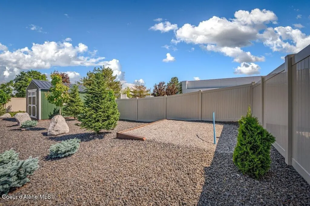 1656 W Okanogan Avenue Post Falls ID 83854