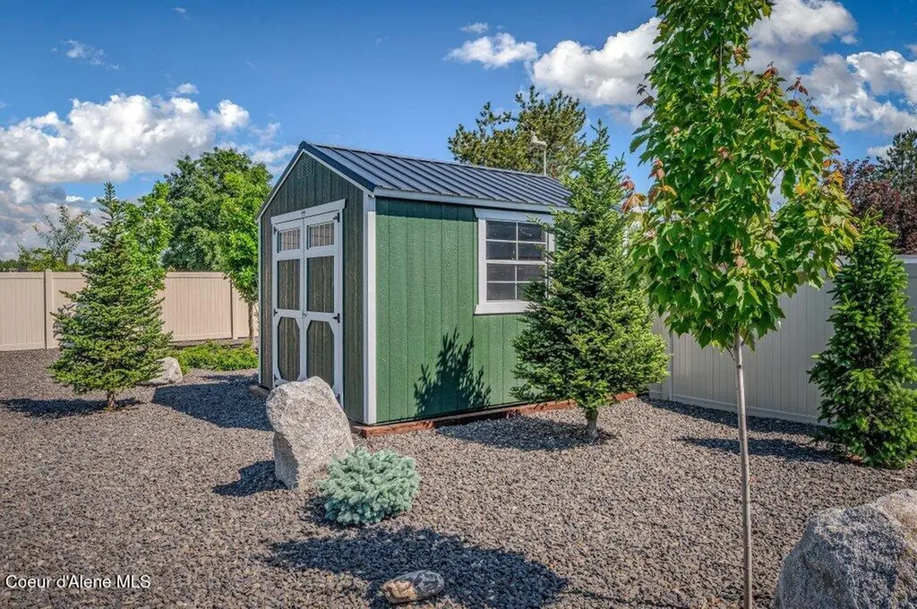 1656 W Okanogan Avenue Post Falls ID 83854