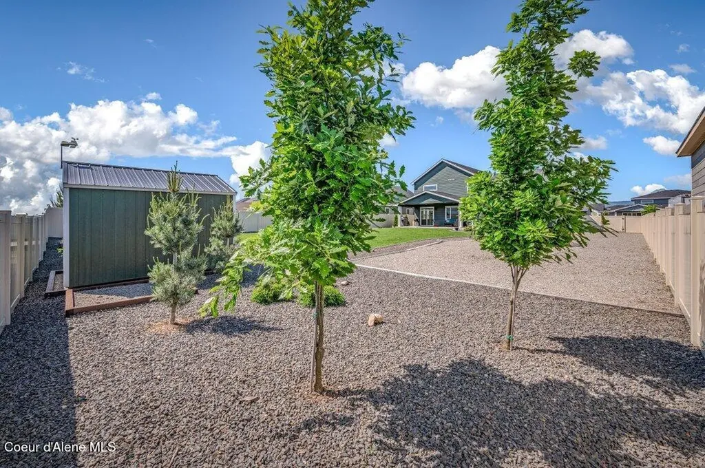 1656 W Okanogan Avenue Post Falls ID 83854