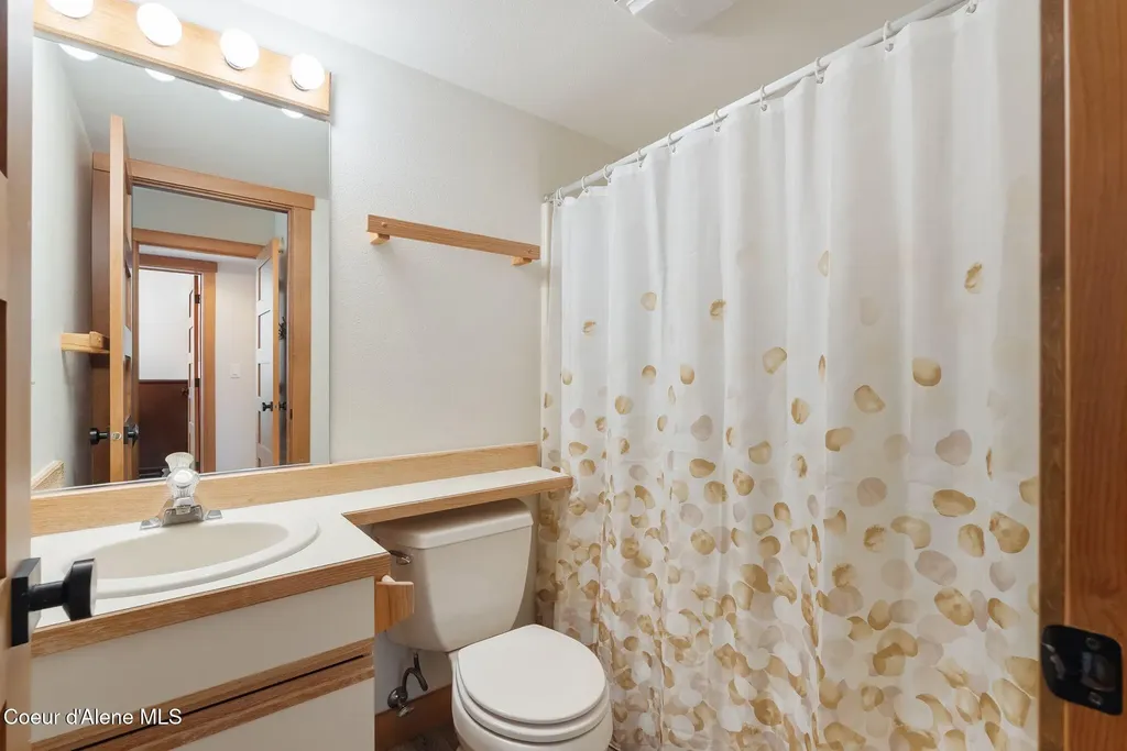 169 Crystal Springs Road Sandpoint ID 83864