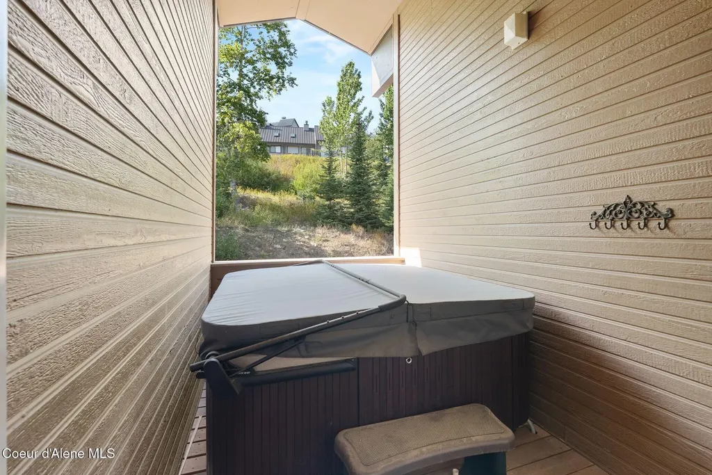 169 Crystal Springs Road Sandpoint ID 83864