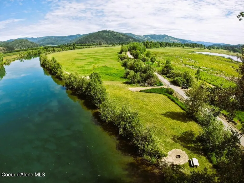 26175 State Highway 3 Cataldo ID 83810