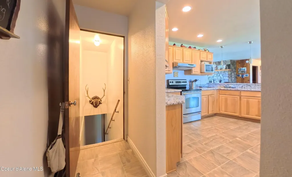 26175 State Highway 3 Cataldo ID 83810
