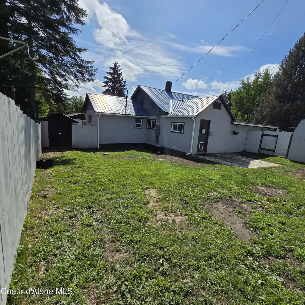431 S 12th Street St. Maries ID 83861