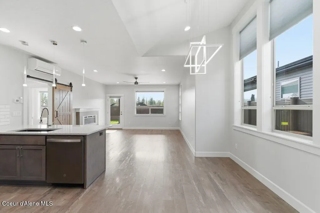 13980 N Rainier Loop Rathdrum ID 83858