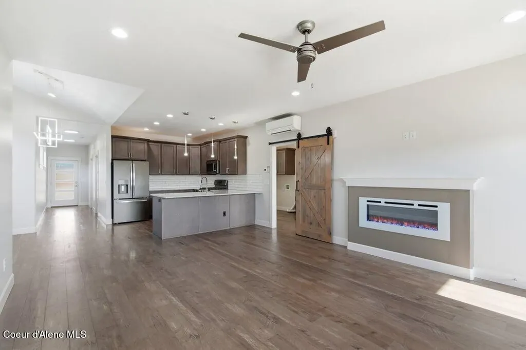13980 N Rainier Loop Rathdrum ID 83858
