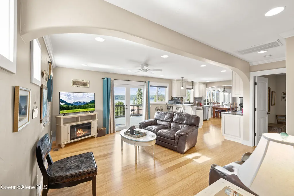 2272 E Upper Hayden Lake Road Hayden ID 83835