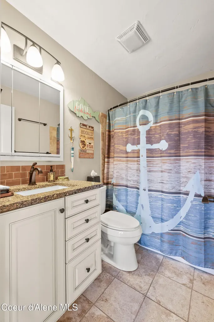 2272 E Upper Hayden Lake Road Hayden ID 83835