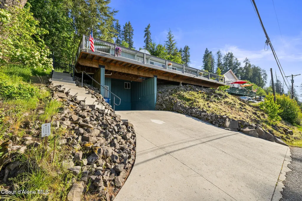 2272 E Upper Hayden Lake Road Hayden ID 83835