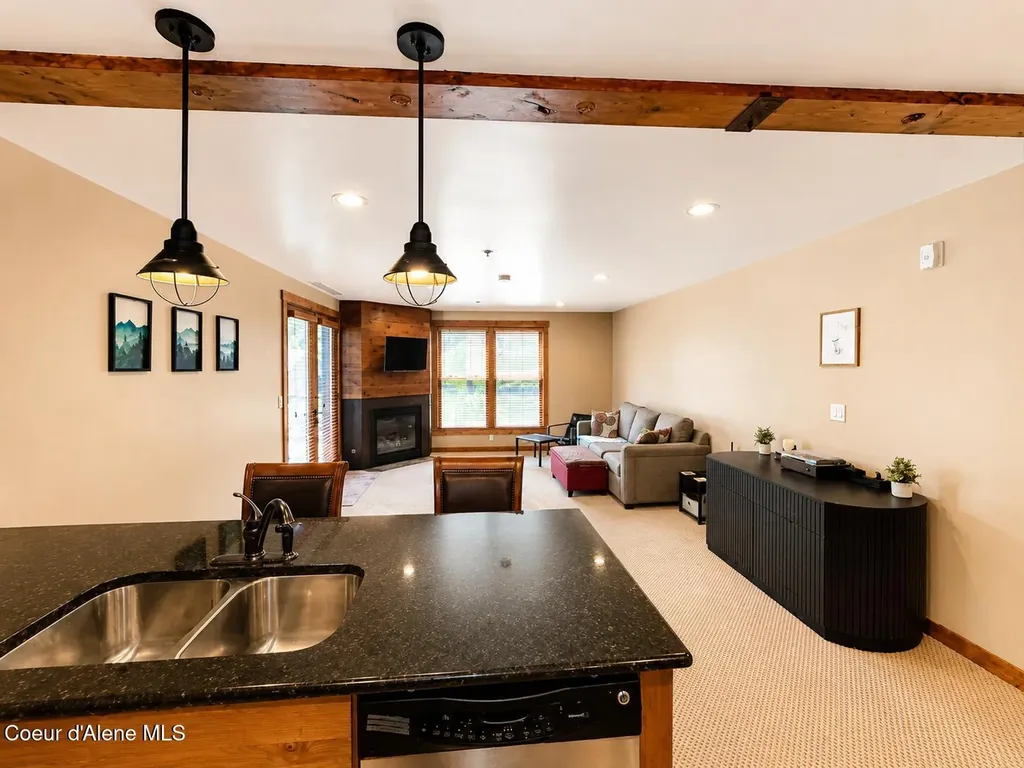 834 Mckinley Avenue W Kellogg ID 83837
