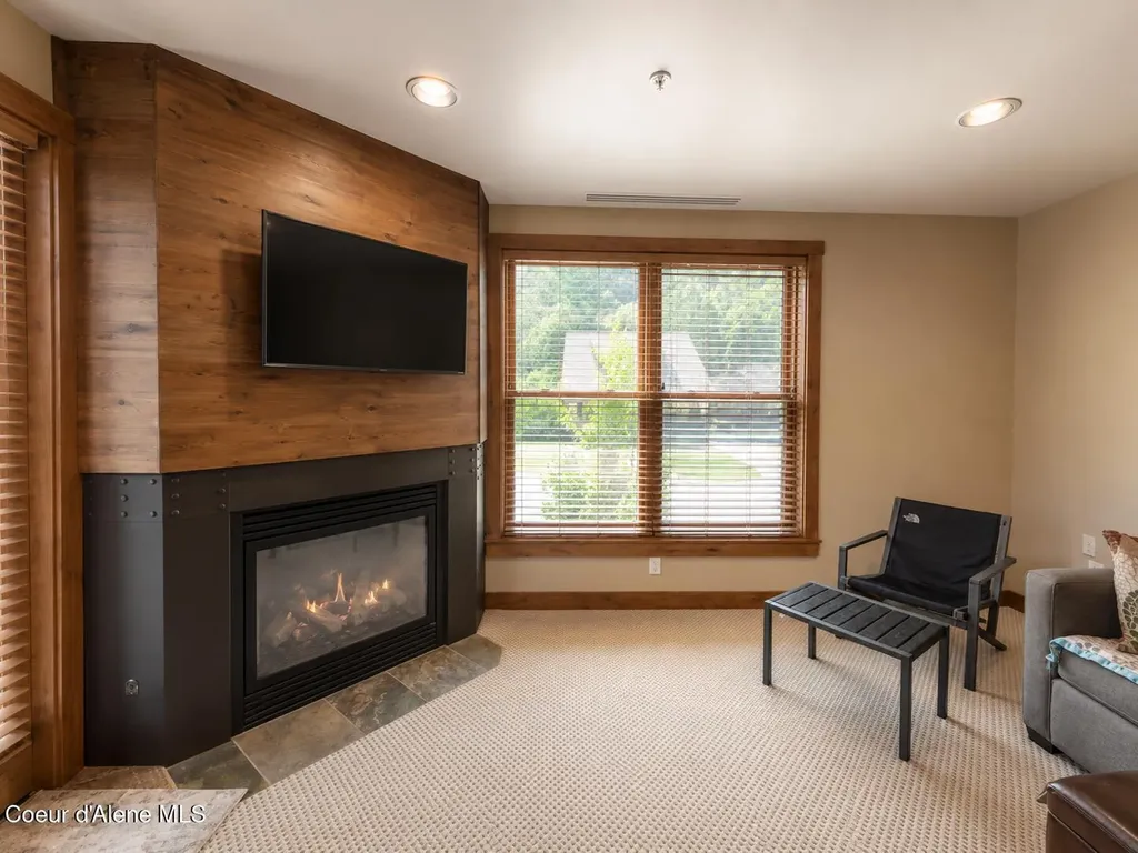 834 Mckinley Avenue W Kellogg ID 83837