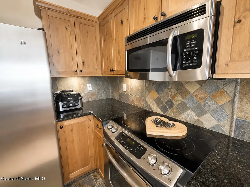 834 Mckinley Avenue W Kellogg ID 83837
