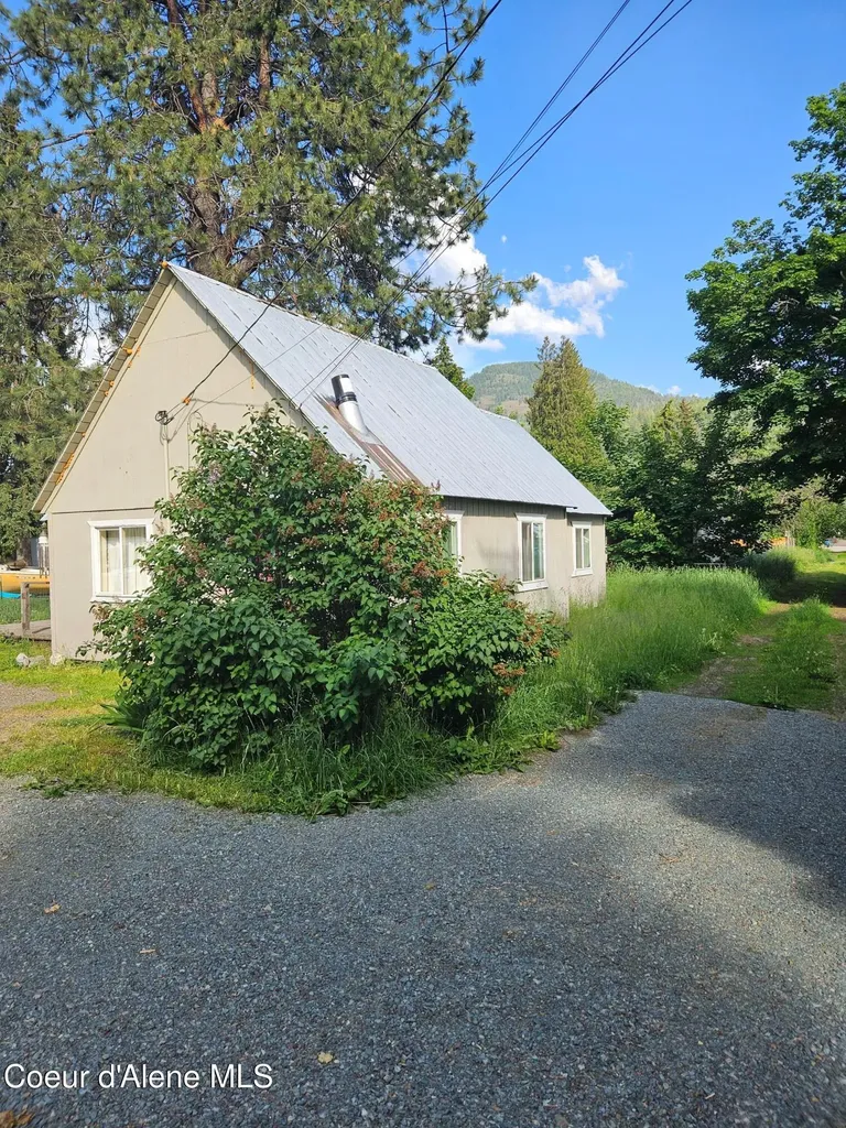 104 N Mill Street Clark Fork ID 83811