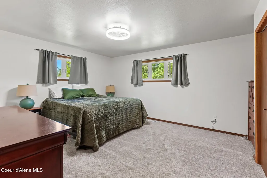 13874 N Idaho Road Rathdrum ID 83858