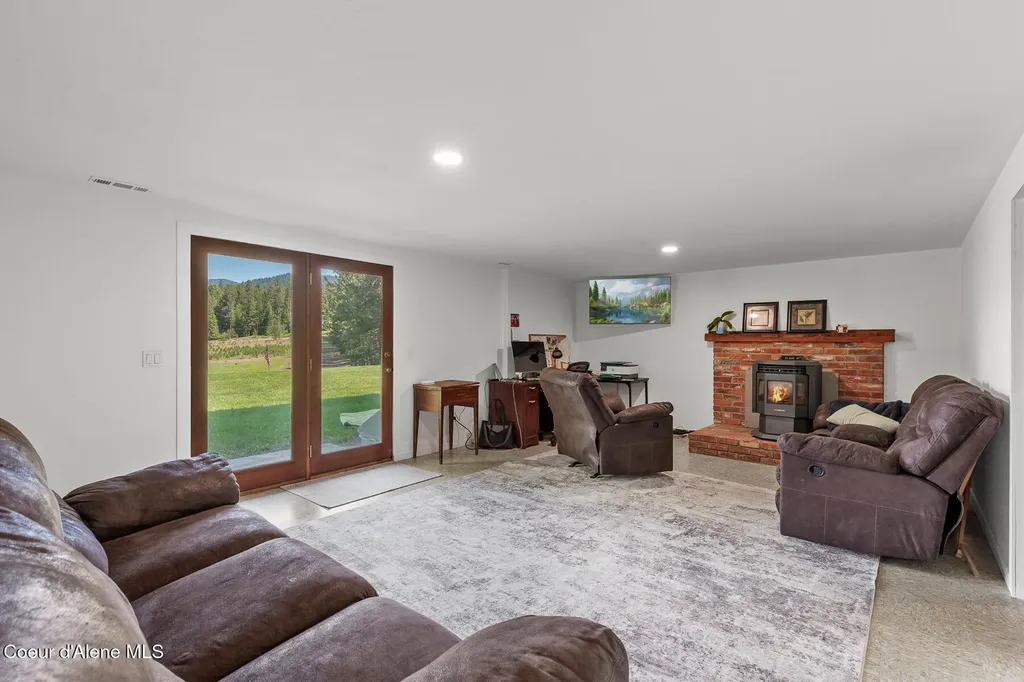 13874 N Idaho Road Rathdrum ID 83858
