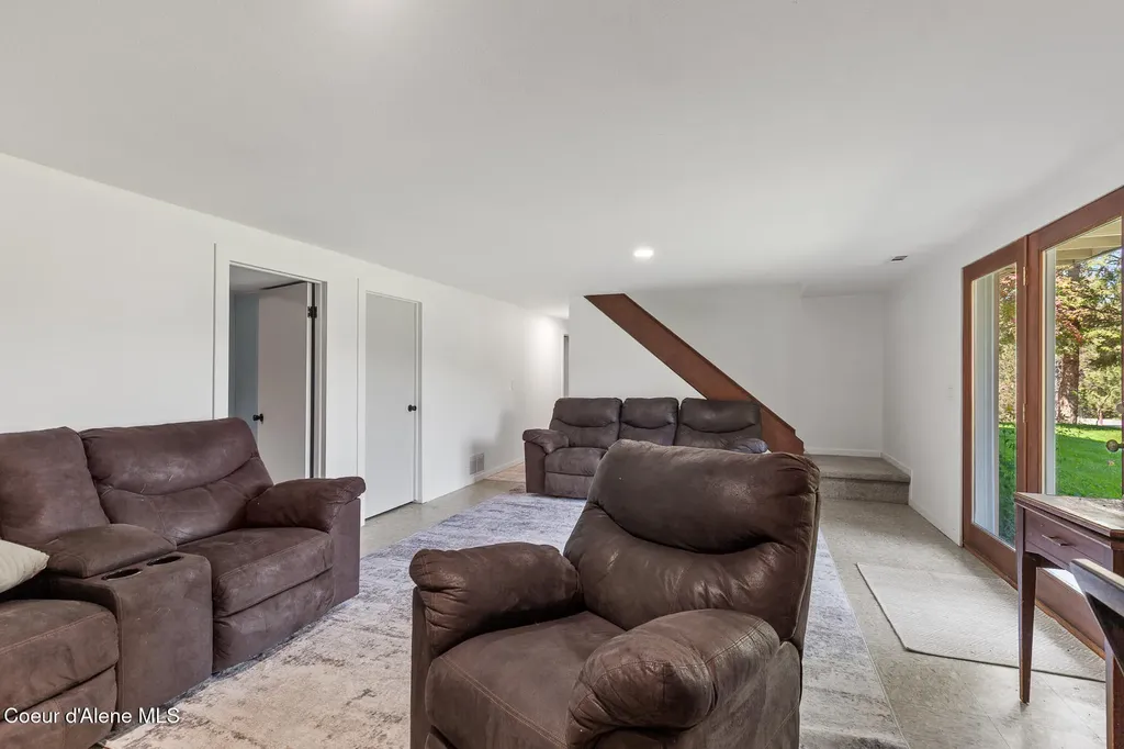 13874 N Idaho Road Rathdrum ID 83858