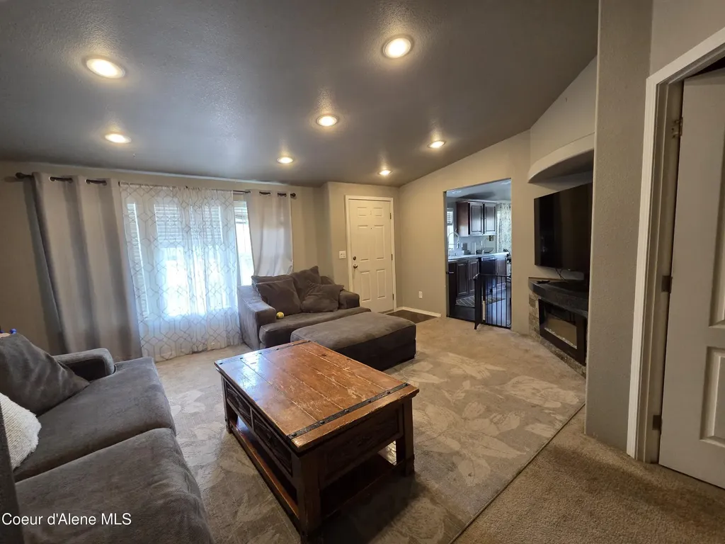32734 N 10th Avenue Spirit Lake ID 83869