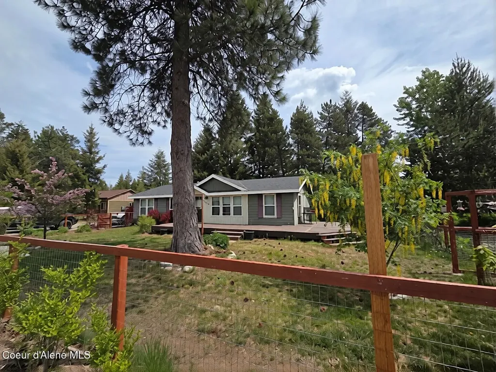 32734 N 10th Avenue Spirit Lake ID 83869
