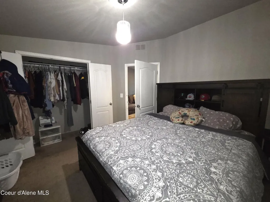 32734 N 10th Avenue Spirit Lake ID 83869