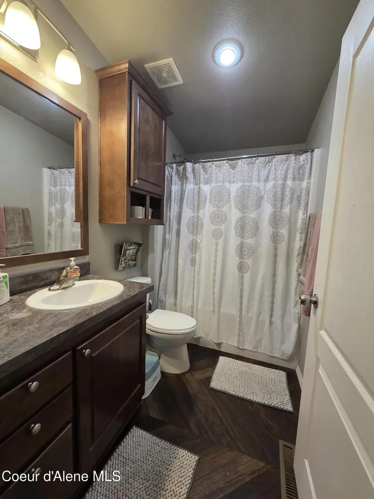 32734 N 10th Avenue Spirit Lake ID 83869