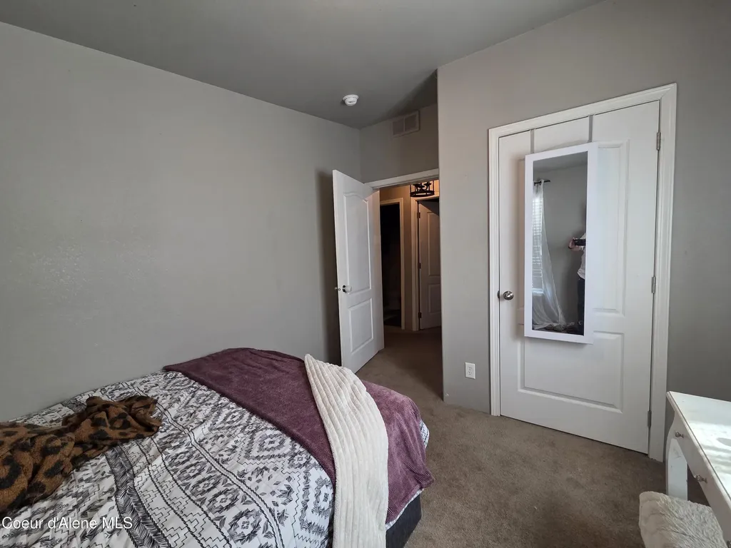 32734 N 10th Avenue Spirit Lake ID 83869
