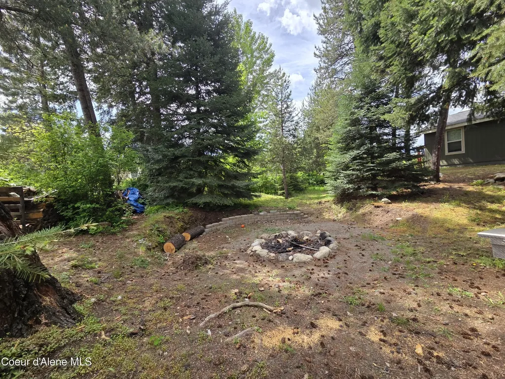 32734 N 10th Avenue Spirit Lake ID 83869