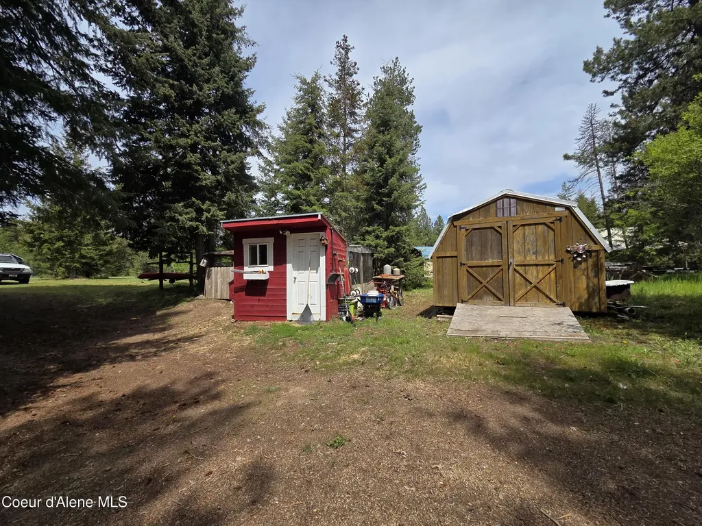 32734 N 10th Avenue Spirit Lake ID 83869