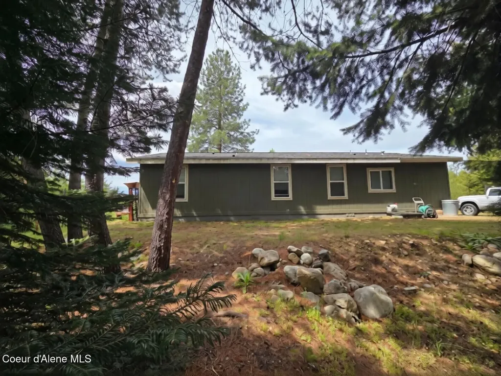 32734 N 10th Avenue Spirit Lake ID 83869