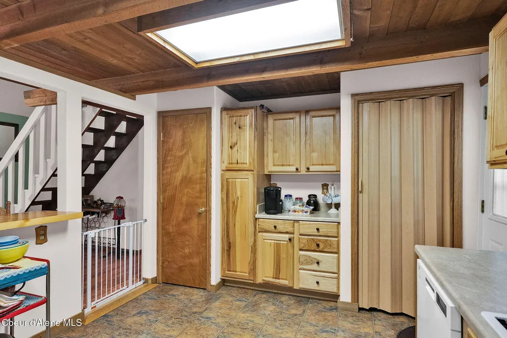 24805 N Cedar Mountain Road Athol ID 83801