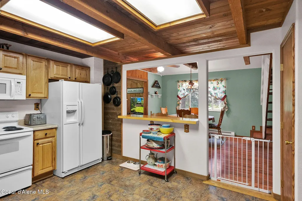 24805 N Cedar Mountain Road Athol ID 83801